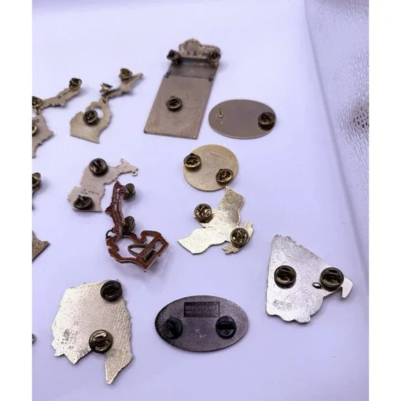 LIONS Club of Michigan Area Vest Lapel Pins Lot of 15 Some Vintage - Picture 8 of 9